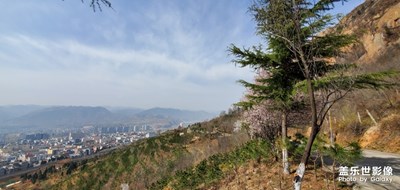 全景拍照模式下的照片和以往手機(jī)比明顯高了幾個擋次