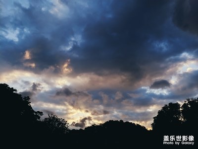 補(bǔ)發(fā)一次吧，這次加了濾鏡