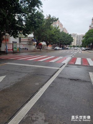 #紅的溫度#+紅色斑馬線