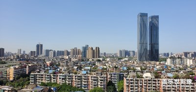 今天天氣不錯，挺風(fēng)和日麗的