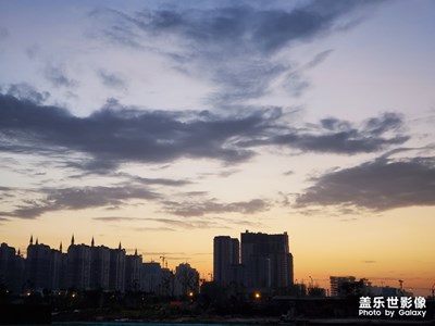 【在夏日】+城市縮影