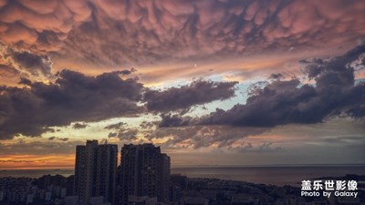 坐看風(fēng)云起……