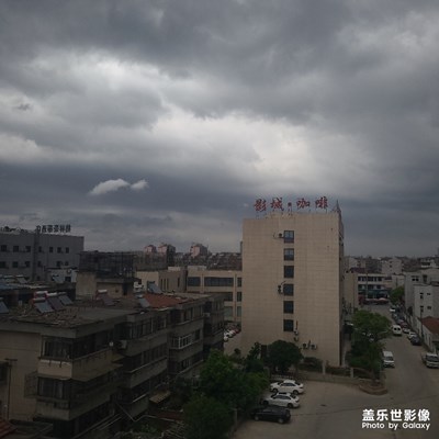 暴雨前的涌動(dòng)