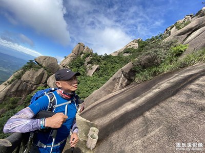 靈山東臺(tái)峰