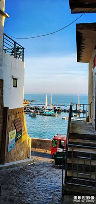 這不是希臘的圣托里尼的愛(ài)琴海，這里是福建東山島的南門灣