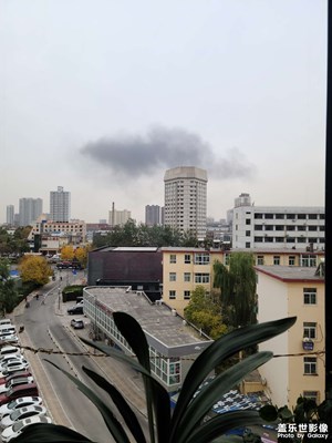 烏云還是黑煙？大家可投票