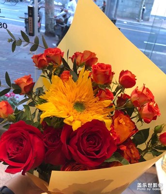 發(fā)個喜慶的……