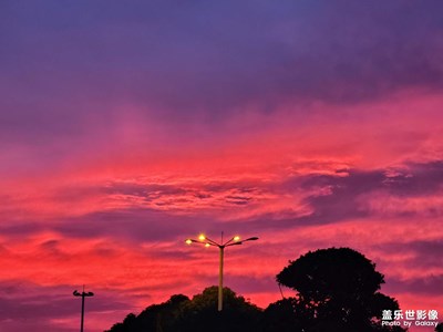 【心動的瞬間】+街頭晚霞