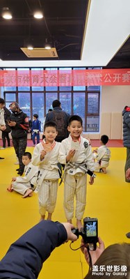 兒子柔術(shù)大賽斬獲