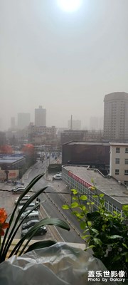 霧霾來(lái)襲，什么時(shí)候就可以云開霧散了。