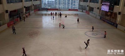 龍湖天街滑冰