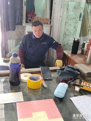 到車(chē)間看看，順便抓拍幾張相片