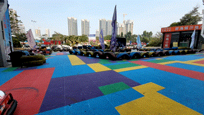 又來開拉丁車啦