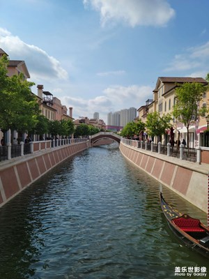 購(gòu)物小鎮(zhèn)