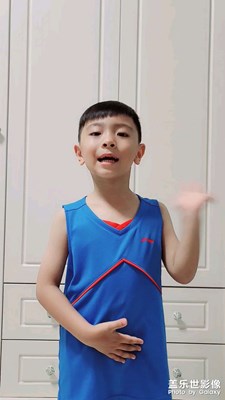 小妹子，和哥哥