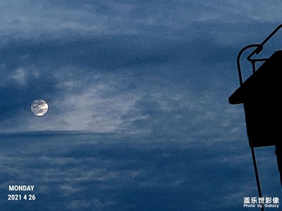 Galaxy S21Ulrtra 月亮是如此的近