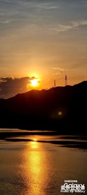 深圳梅林水庫(kù)落日