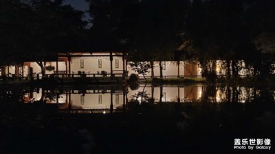 住了個酒店，環(huán)境非常漂亮，非常漂亮。