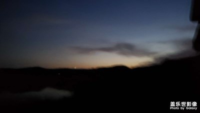 故鄉(xiāng)夕陽。