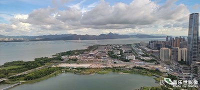 忍不住要發(fā)一下深圳灣和香港線條明顯，棱角分明