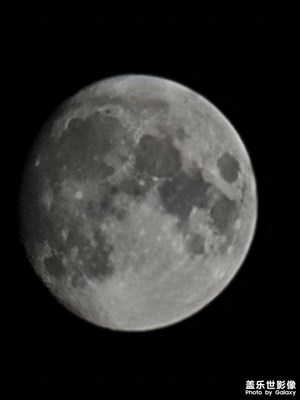 月色感人