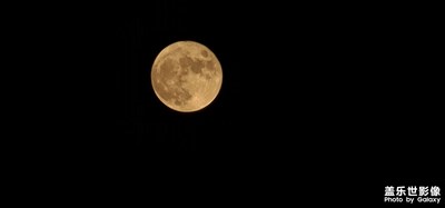 中秋節(jié)的月亮