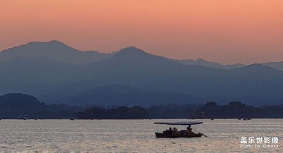 夕陽西下 流浪人在天涯