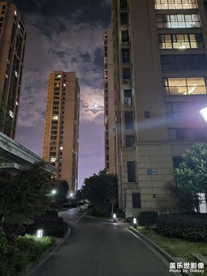  fold3渣渣像素拍月亮！