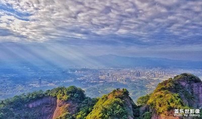 山高看得遠