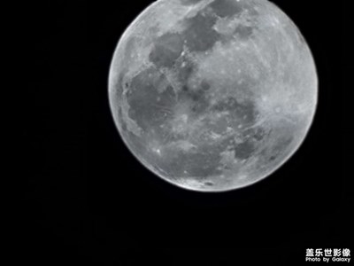 月亮之上