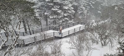 山不見(jiàn)我，我便去見(jiàn)山。