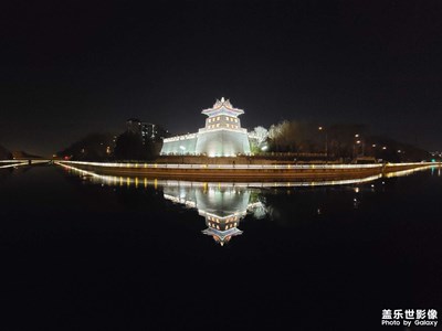 [發(fā)現(xiàn)之美]+護(hù)城河的角樓