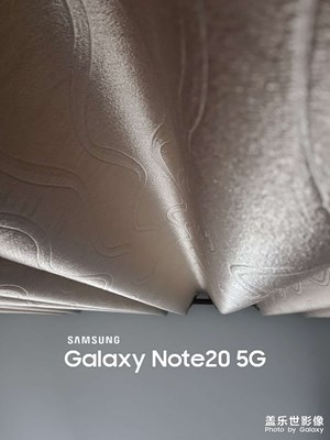 試試更新后新出來的拍照app