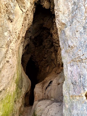 天生一個(gè)仙人洞
