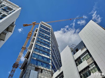 藍(lán)天白云，未來可期