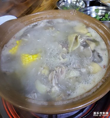 海南風(fēng)味肚包雞