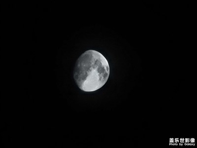 月亮