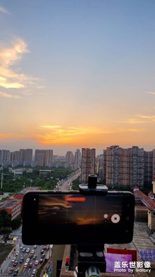 【多彩夏日】+老機型S10隨拍的夏日云彩