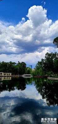 夏日麒麟灣景色