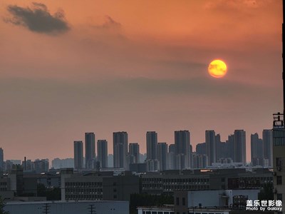 【我的夏天】城市的風景＋燒烤配啤酒