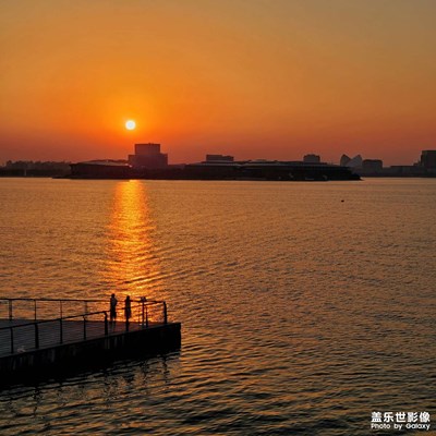 追夕陽(yáng)的人