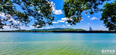 碧波蕩漾，寥寥清風(fēng)