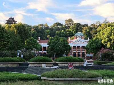 武昌起義軍政府舊址及辛亥革命博物館。