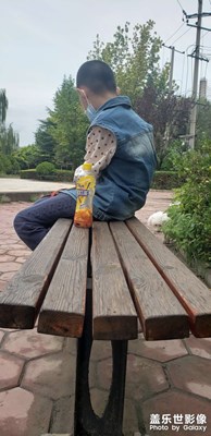 雨后漫步小公園