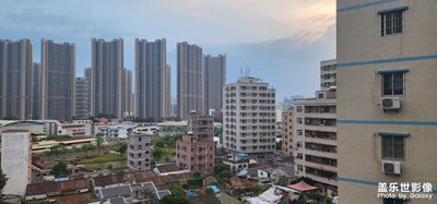 你出現(xiàn)在我詩的每一頁