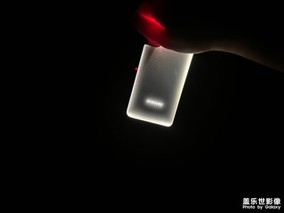 s21閃光燈效果，絕絕子