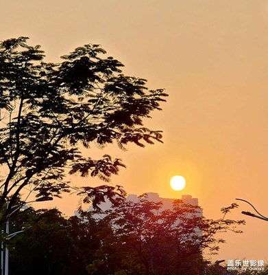 夕陽(yáng)無(wú)限好