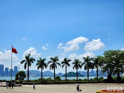 享受這悠閑時光，隨走隨拍，一起享受大自然的美！