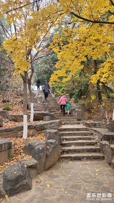 周末爬個(gè)小山