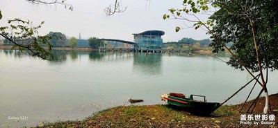 星耀湖畔，鳳翼天凰！